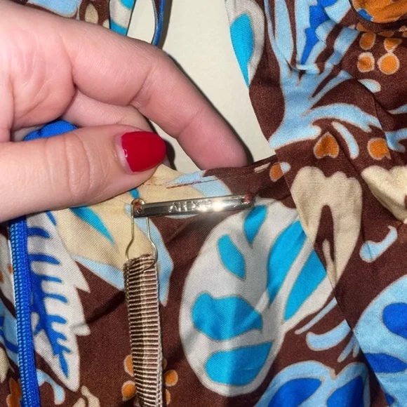 Alexis NWT Nisa Halter Midi Dress Blue Brown Floral Print Size M Resort Wedding - Picture 7 of 12